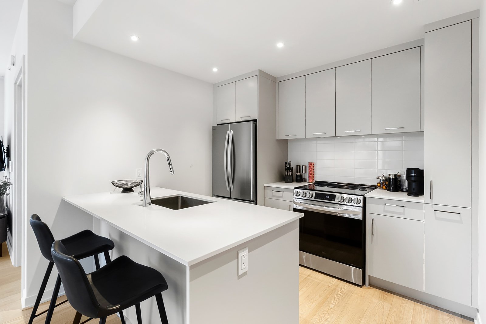 Condo — 6