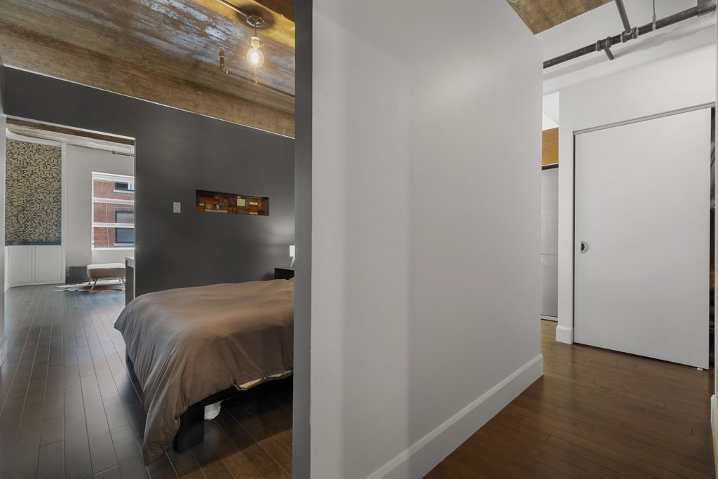 Passageway – 900, Rue St-Philippe, apt. 203