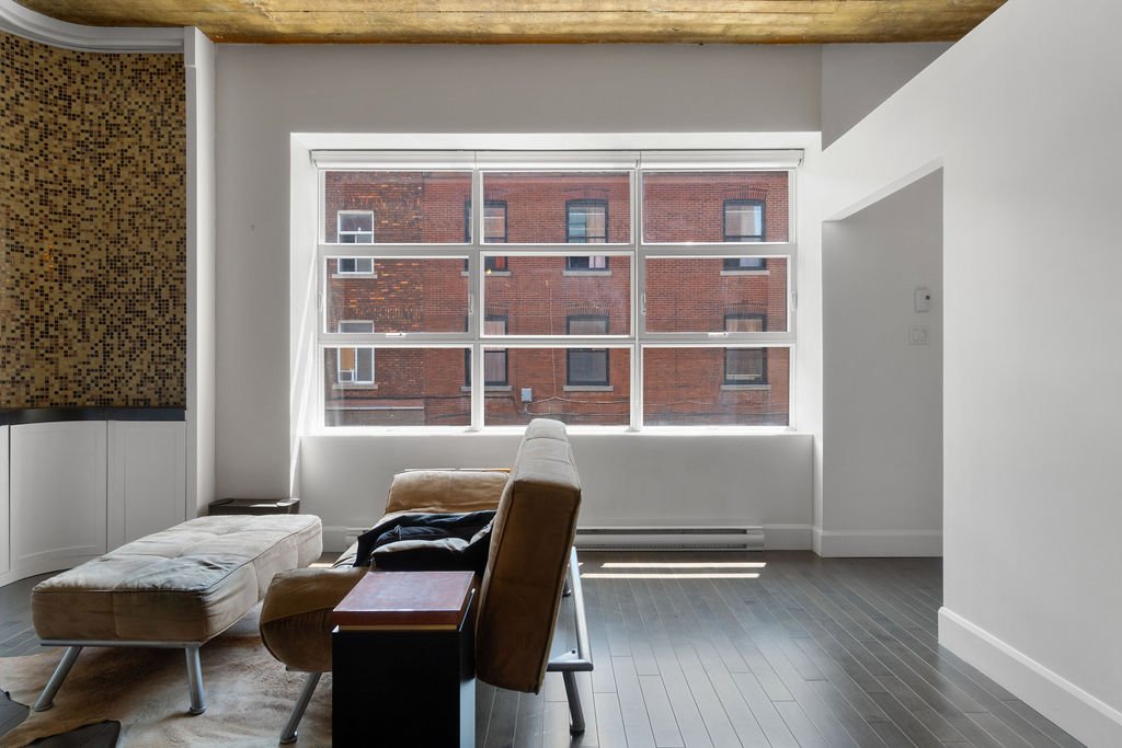 Living room – 900, Rue St-Philippe, apt. 203