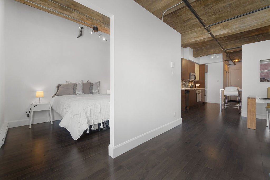 Primary bedroom – 900, Rue St-Philippe, apt. 203