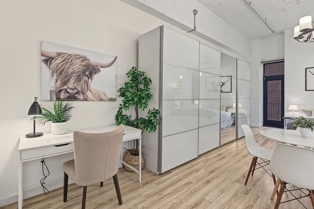Bureau – 2801, Rue du Centre, app. 214