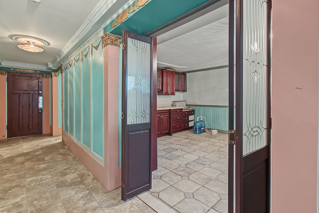Corridor – 920Z-922Z, Rue Cherrier