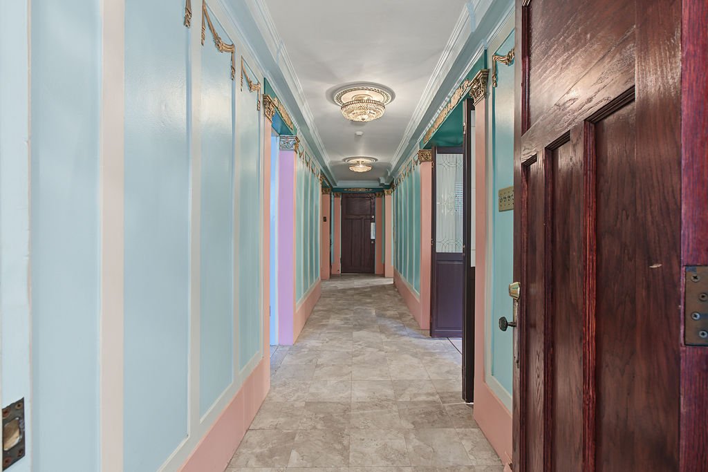 Corridor – 920Z-922Z, Rue Cherrier