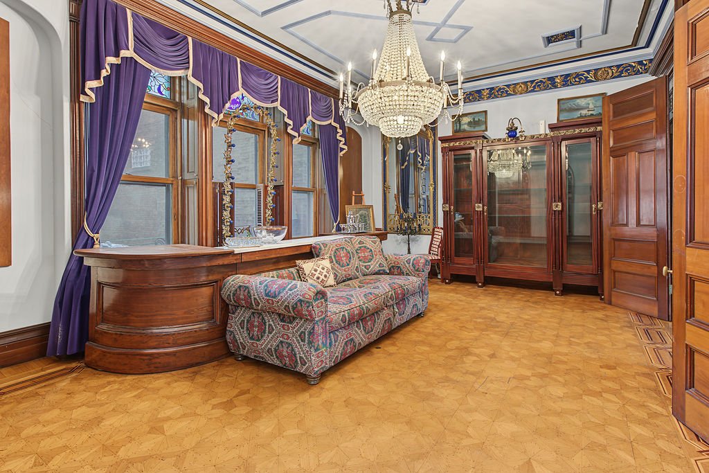 Salle à manger – 920Z-922Z, Rue Cherrier
