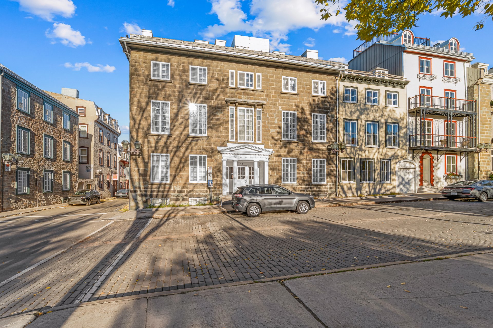 Photo 1 : Copropriété, Québec