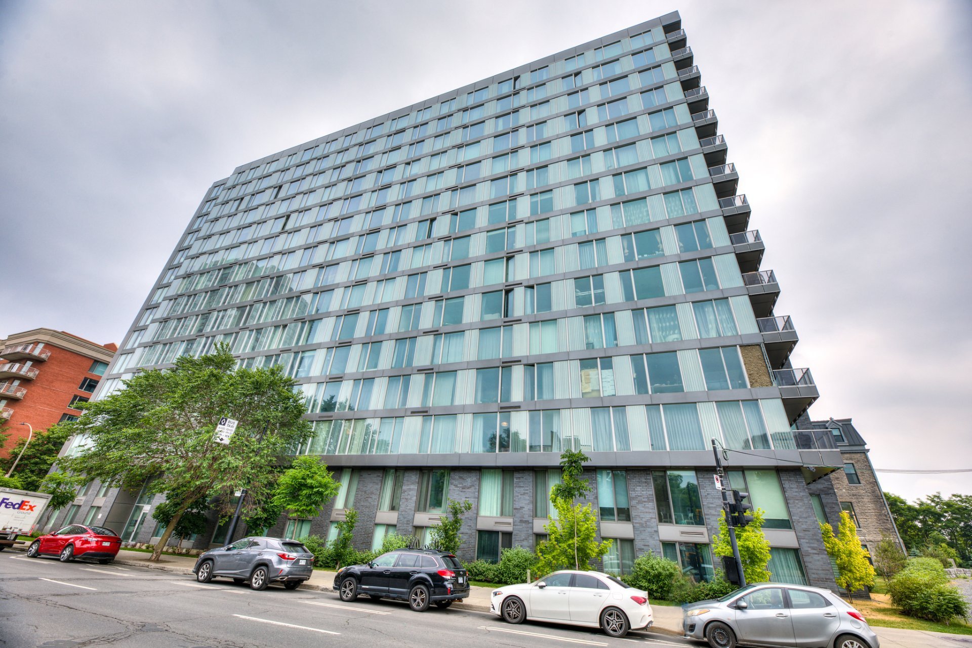 Condo — 25