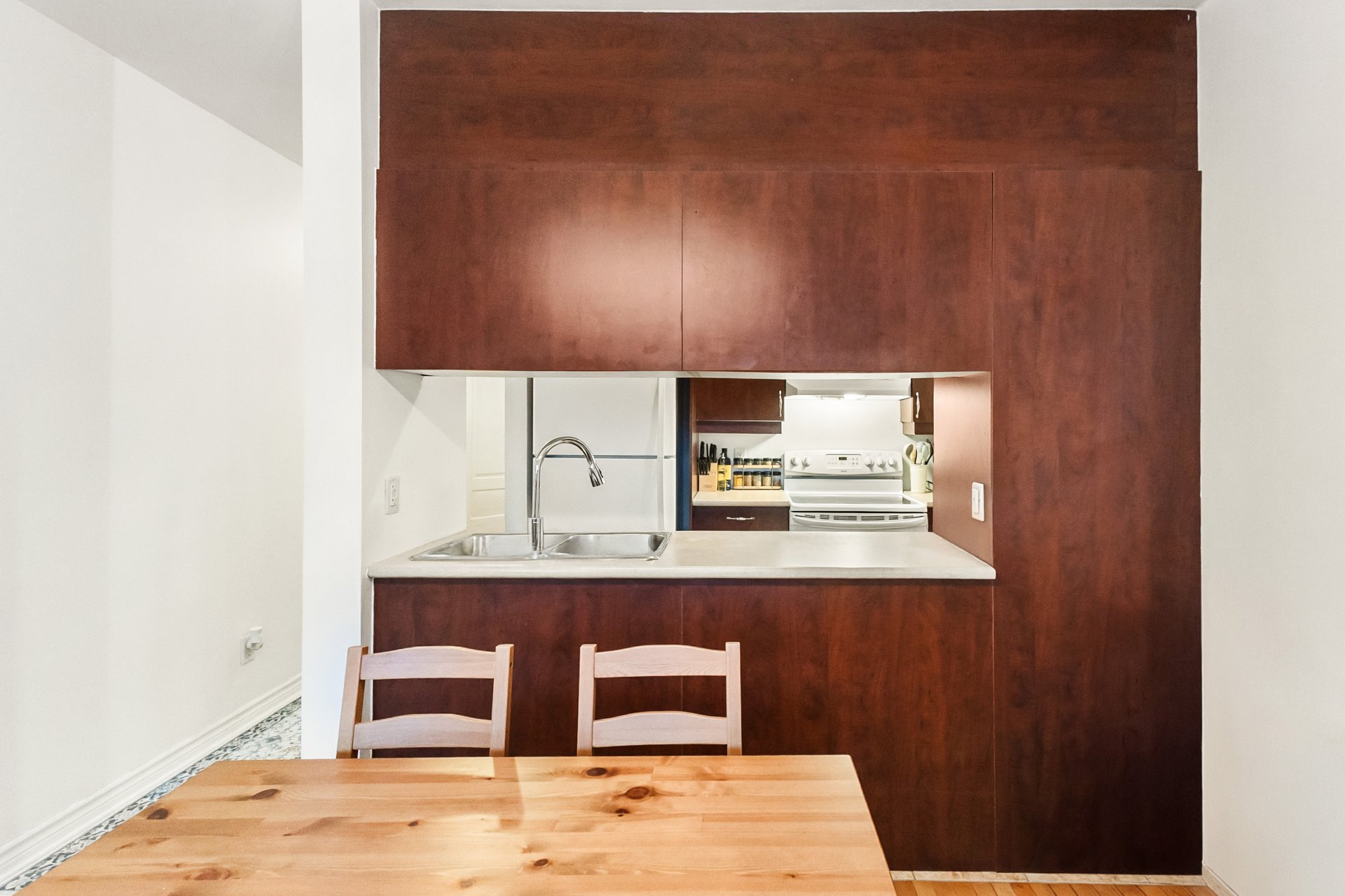 Condo — 10