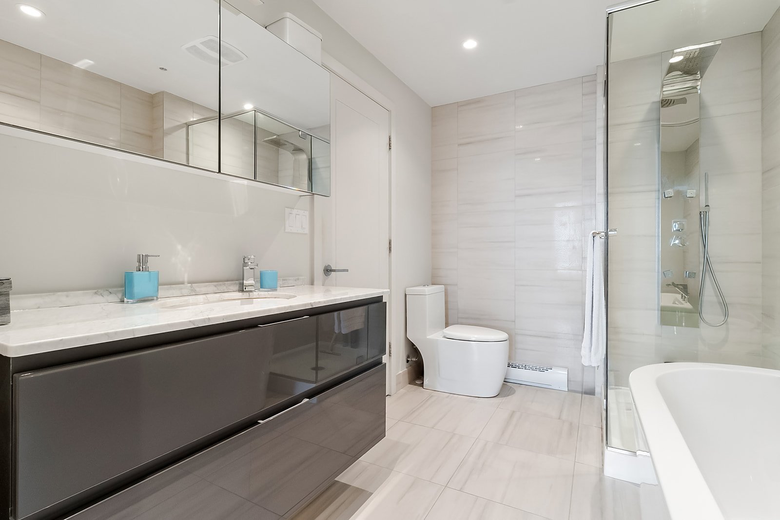 Condo — 16