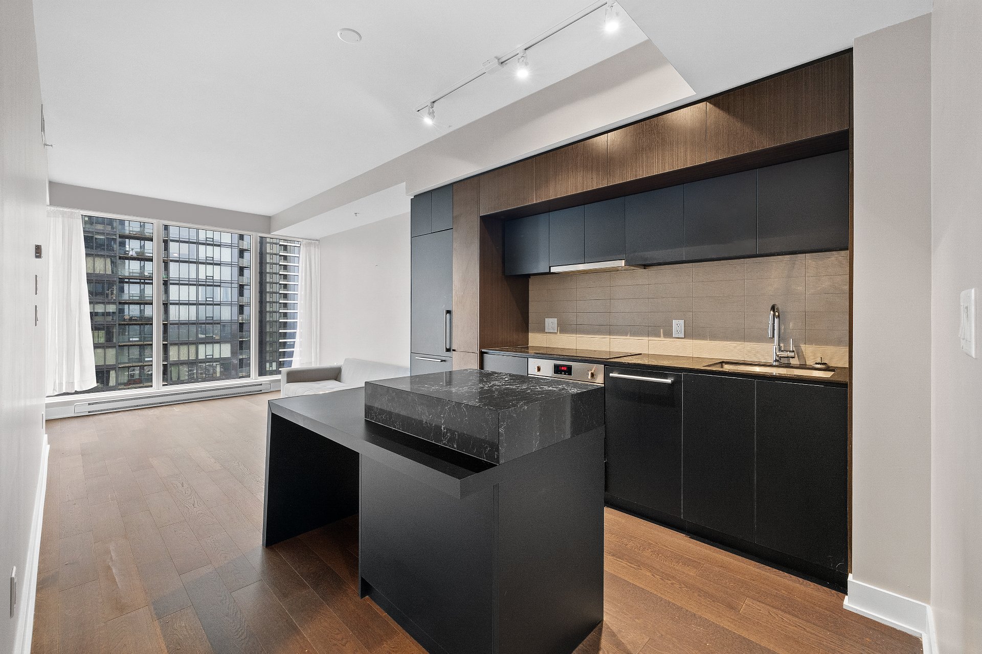Condo — 4