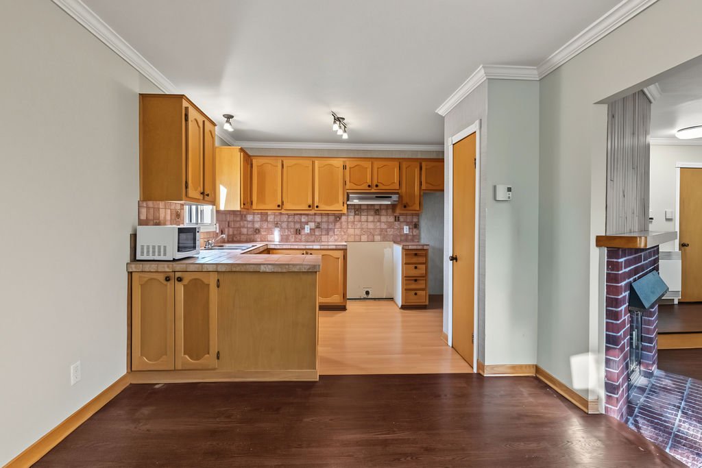Condo — 9