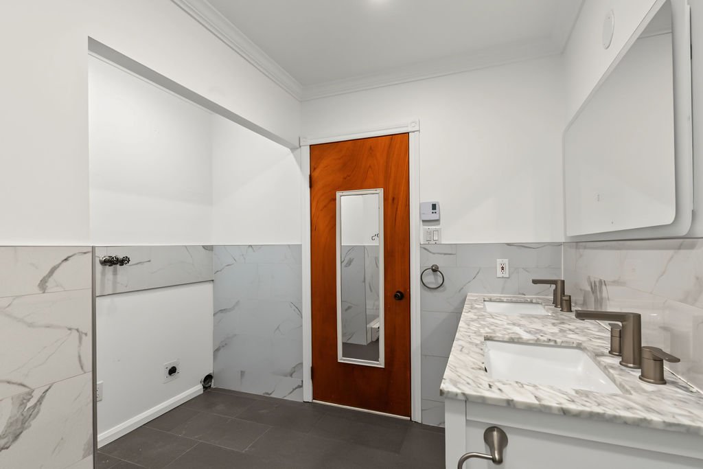 Condo — 16