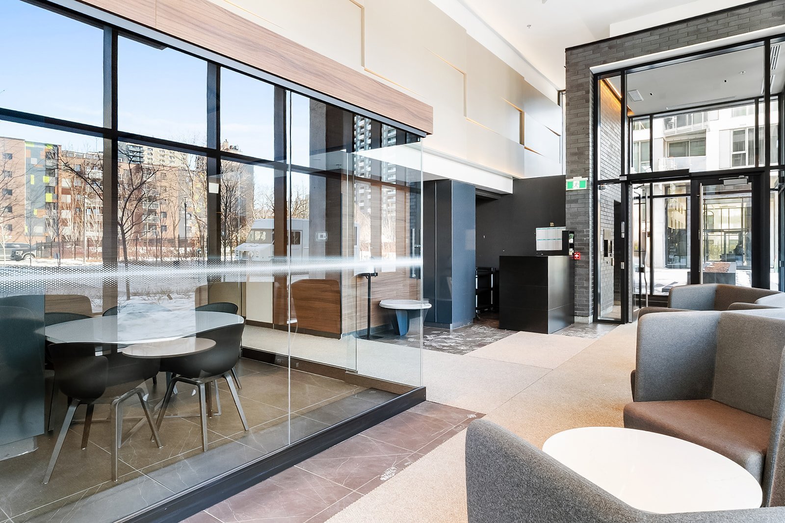 Condo — 25