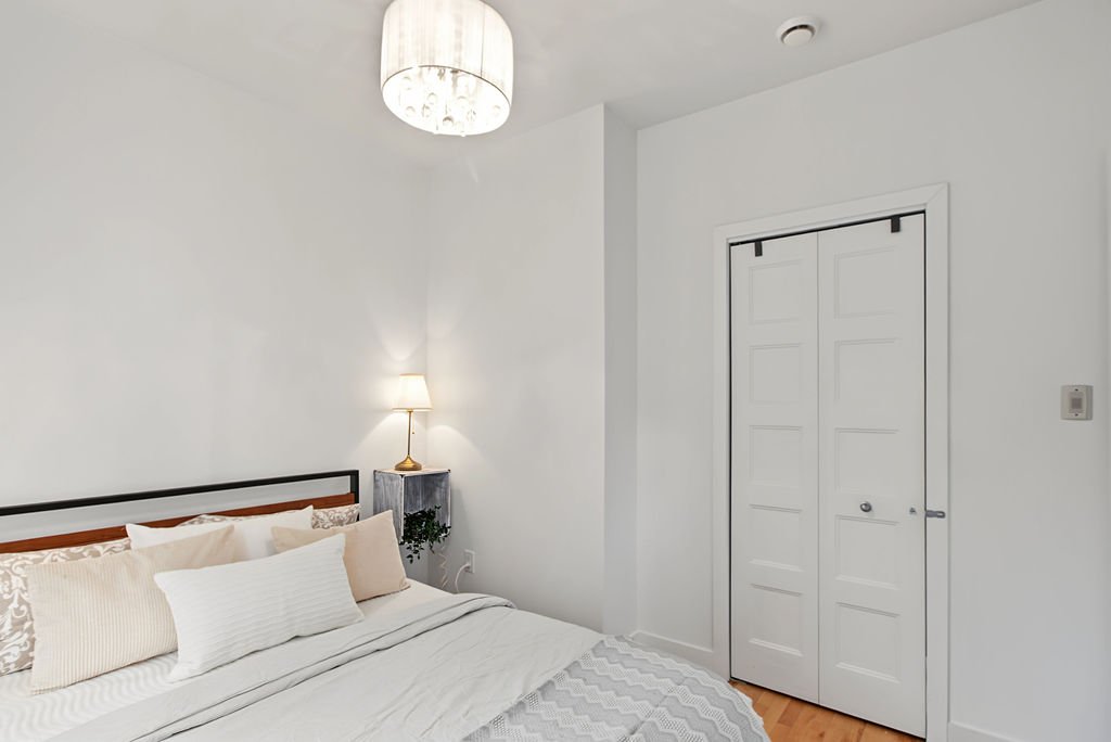 Primary bedroom – 4751, Rue St-Ambroise, apt. 104