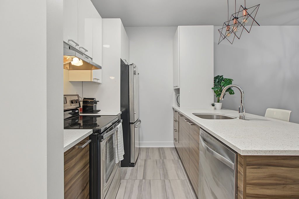 Kitchen – 4751, Rue St-Ambroise, apt. 104