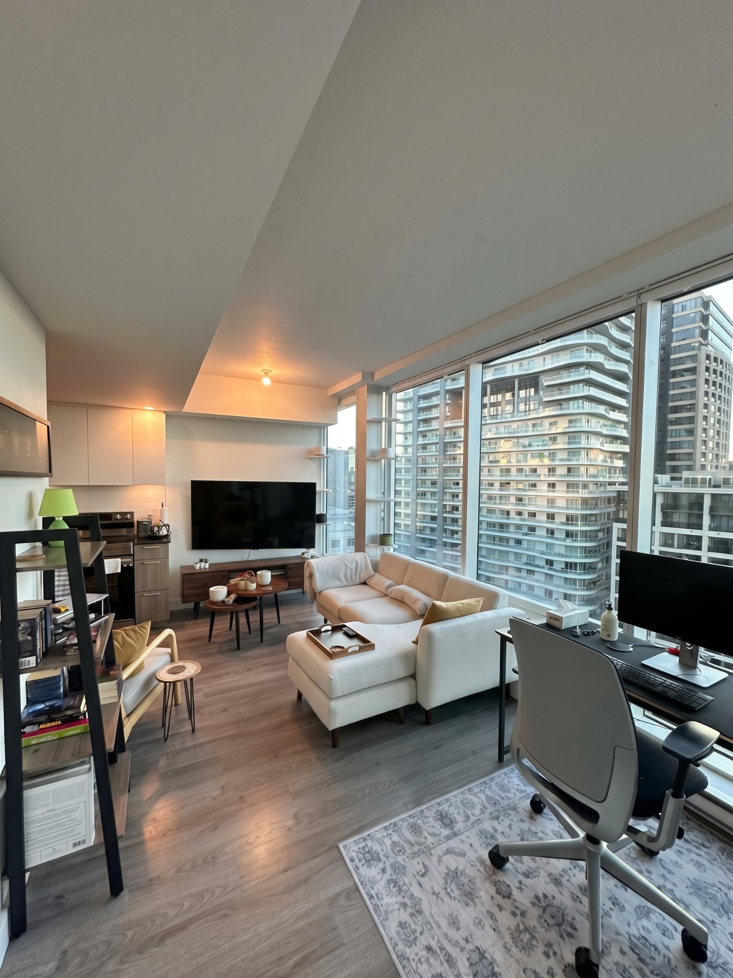 Condo 1 chambre à louer, Av. du Président-Kennedy, Centre — photo 2