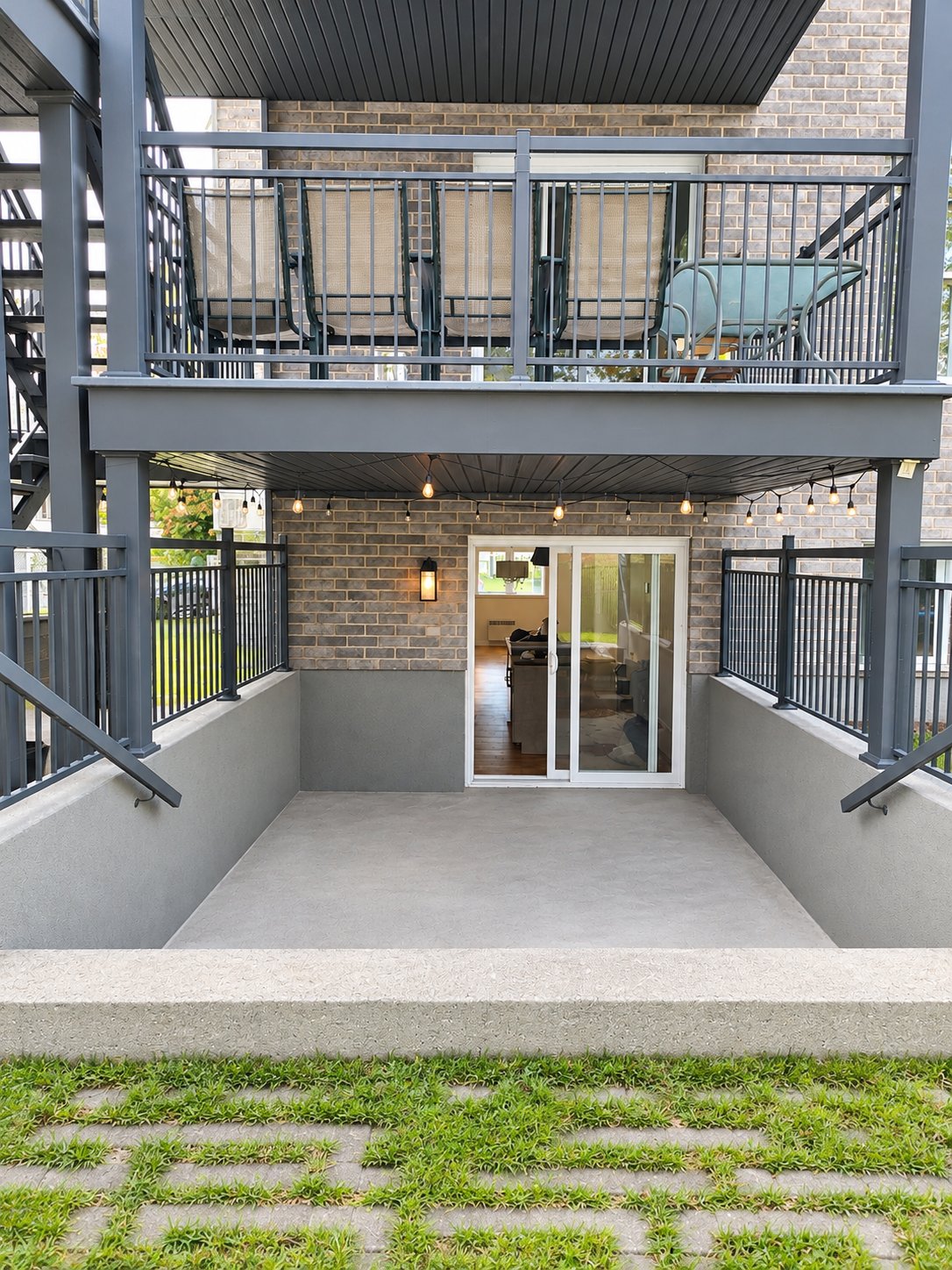 Condo — 18