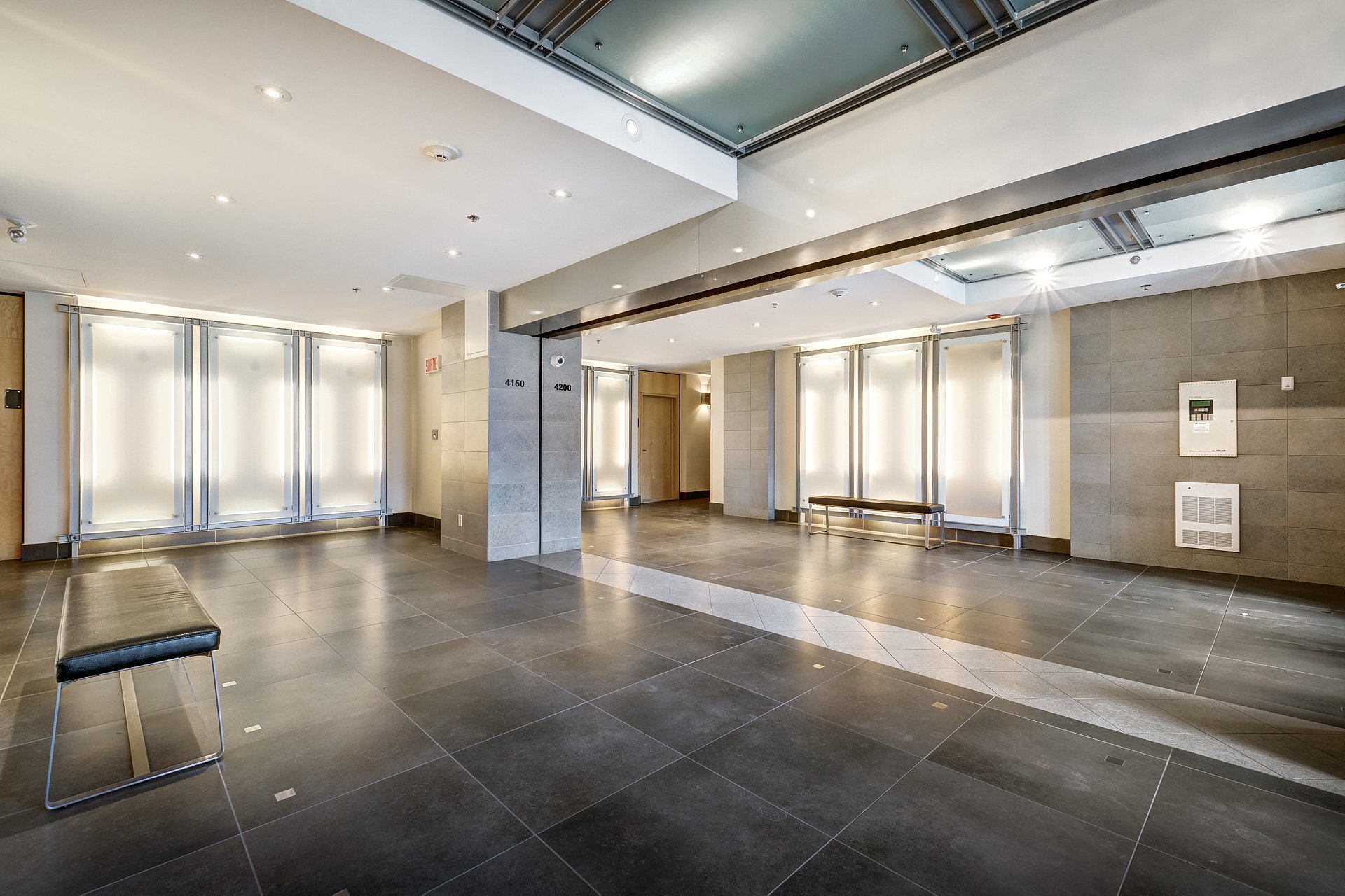Hall d'entrée/Vestibule – 4200, Rue St-Ambroise, app. 607