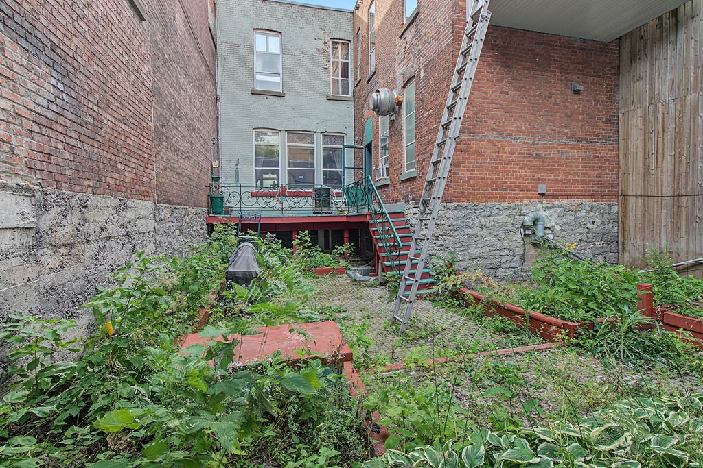 Backyard – 920-922, Rue Cherrier