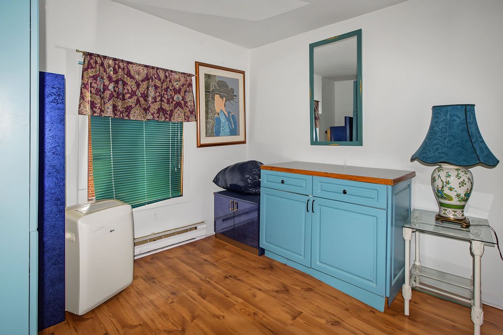 Bedroom – 920-922, Rue Cherrier