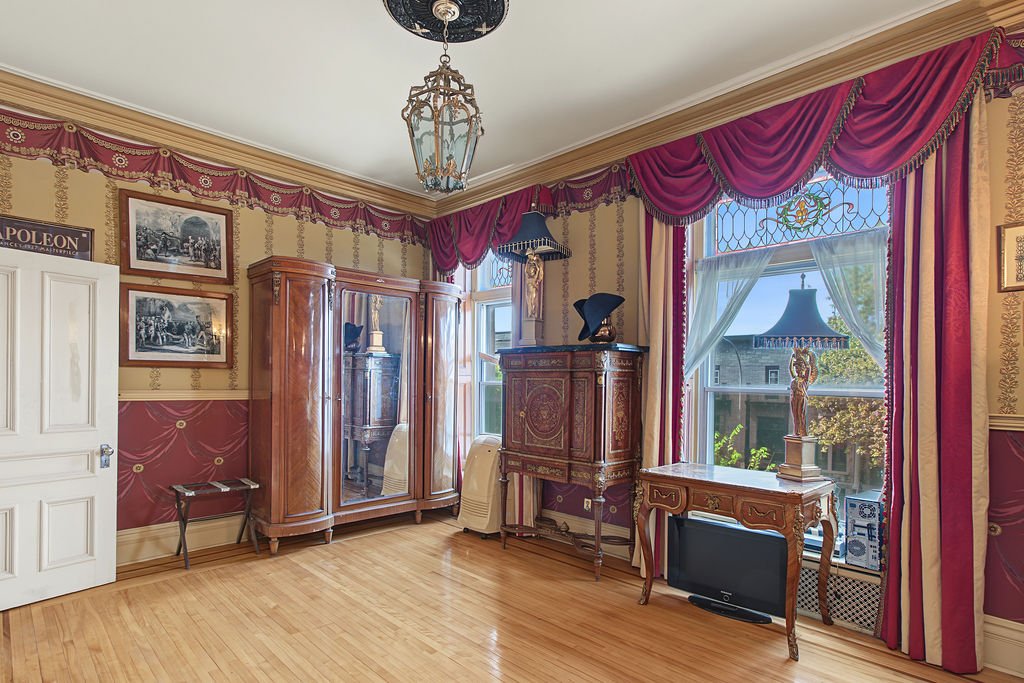 Bedroom – 920-922, Rue Cherrier