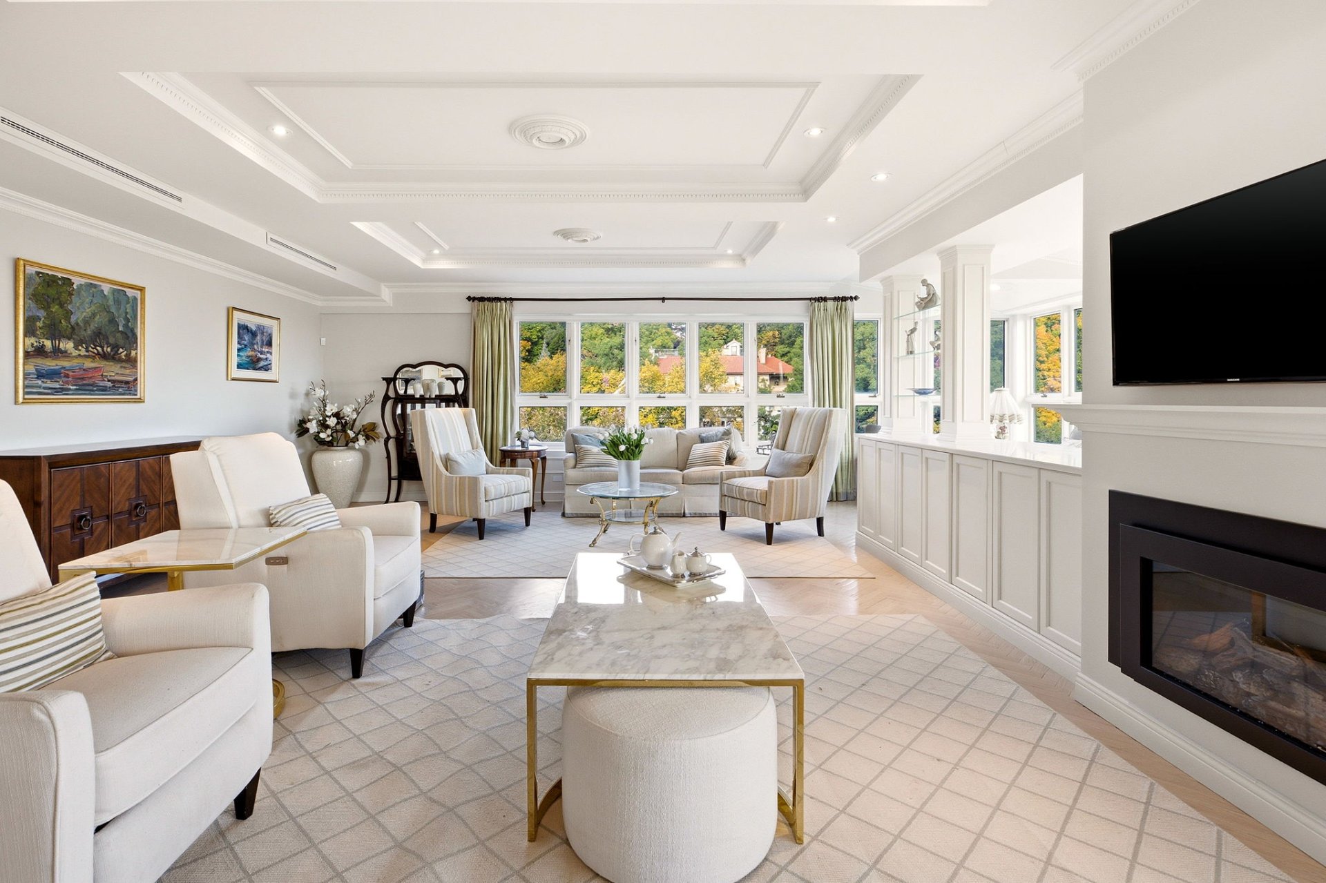 Living room – 1515, Av. du Docteur-Penfield, apt. 1005