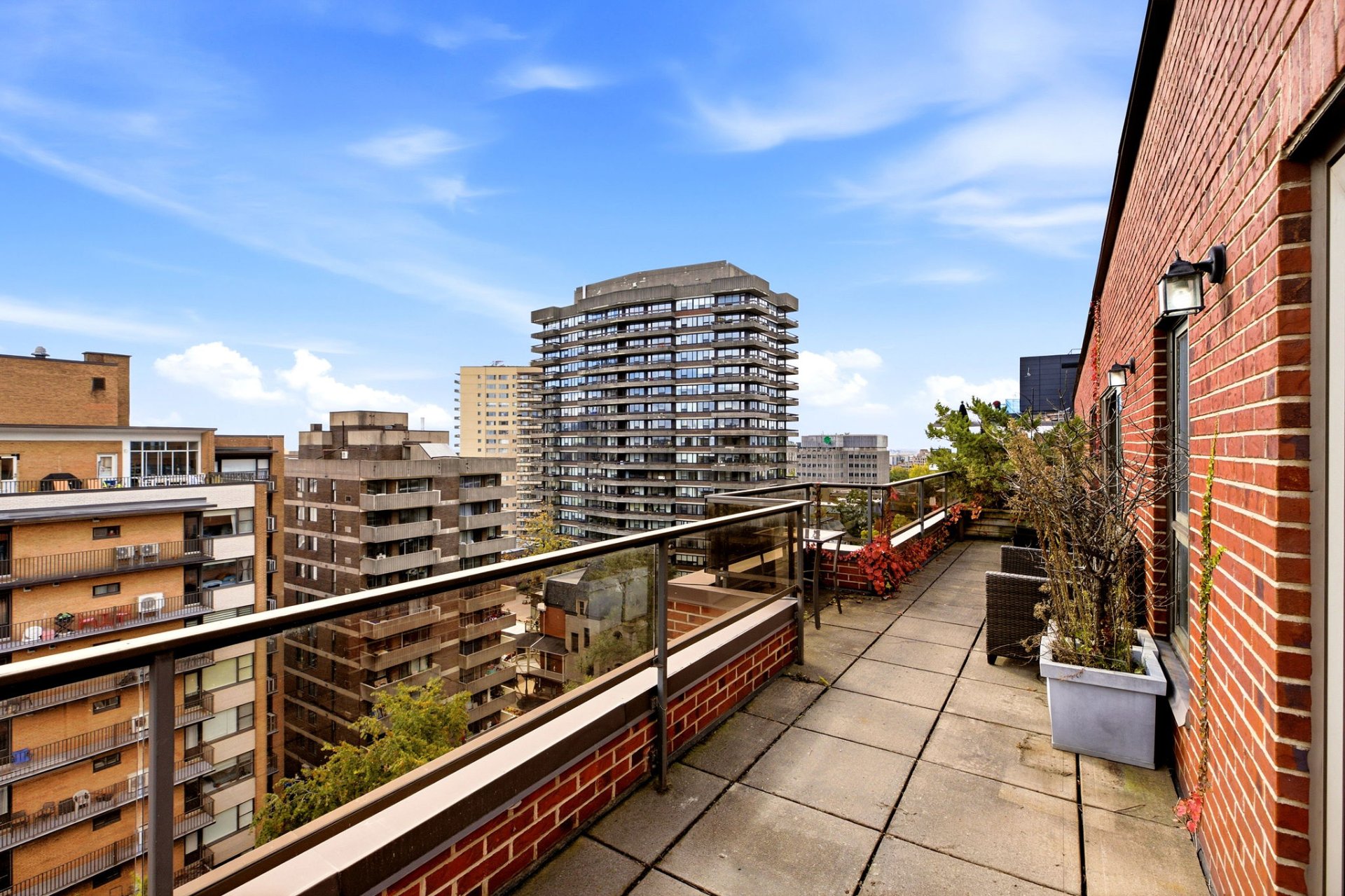 Balcony – 1515, Av. du Docteur-Penfield, apt. 1005