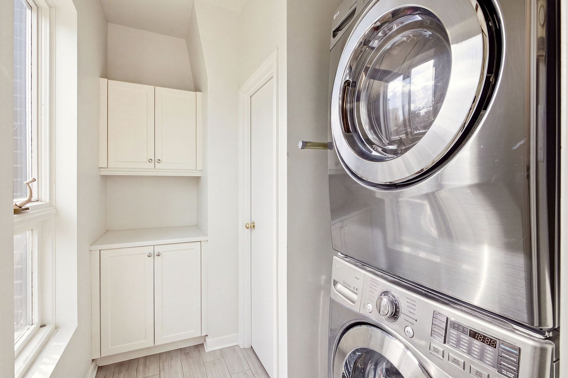 Laundry room – 1515, Av. du Docteur-Penfield, apt. 1005