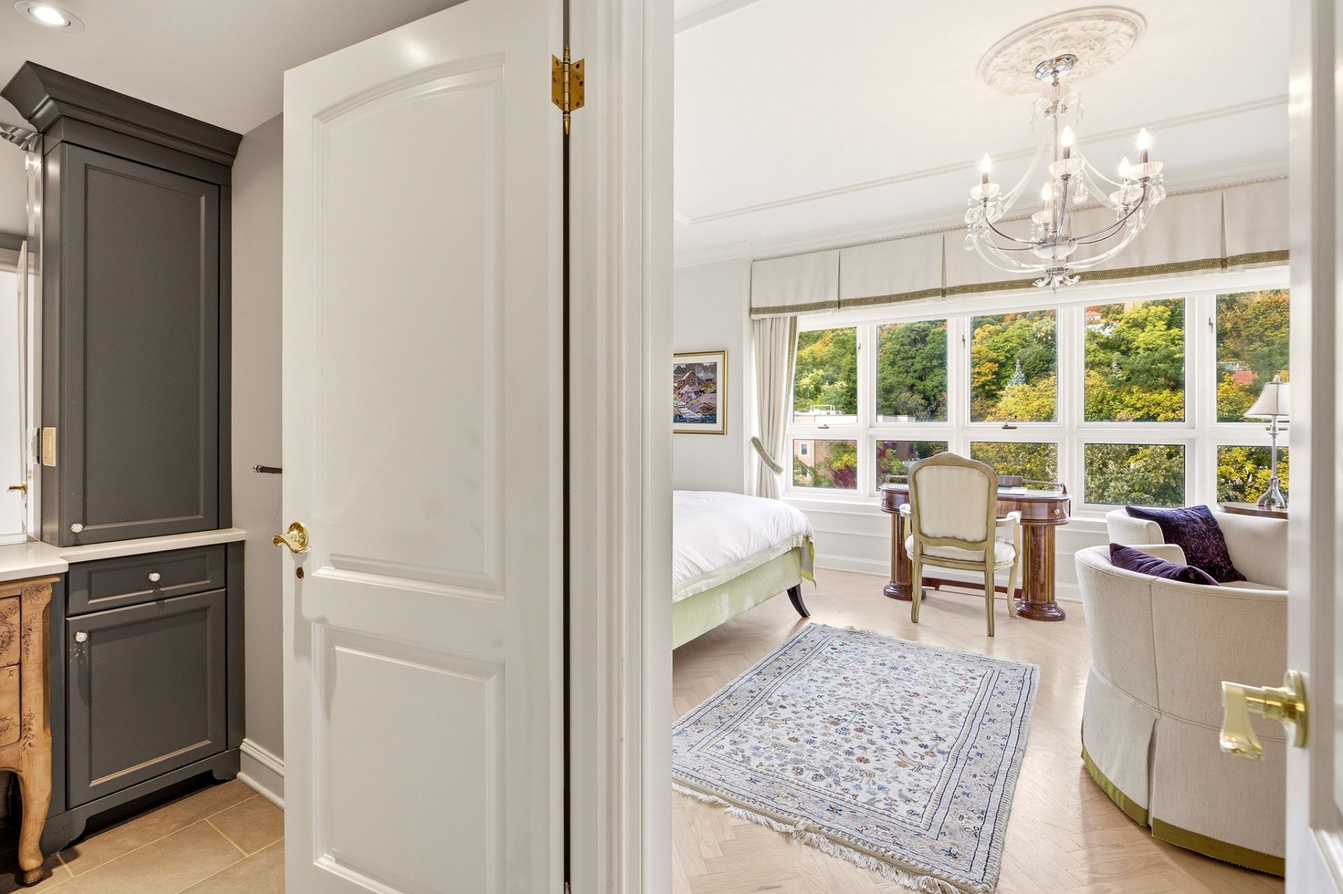 Bedroom – 1515, Av. du Docteur-Penfield, apt. 1005