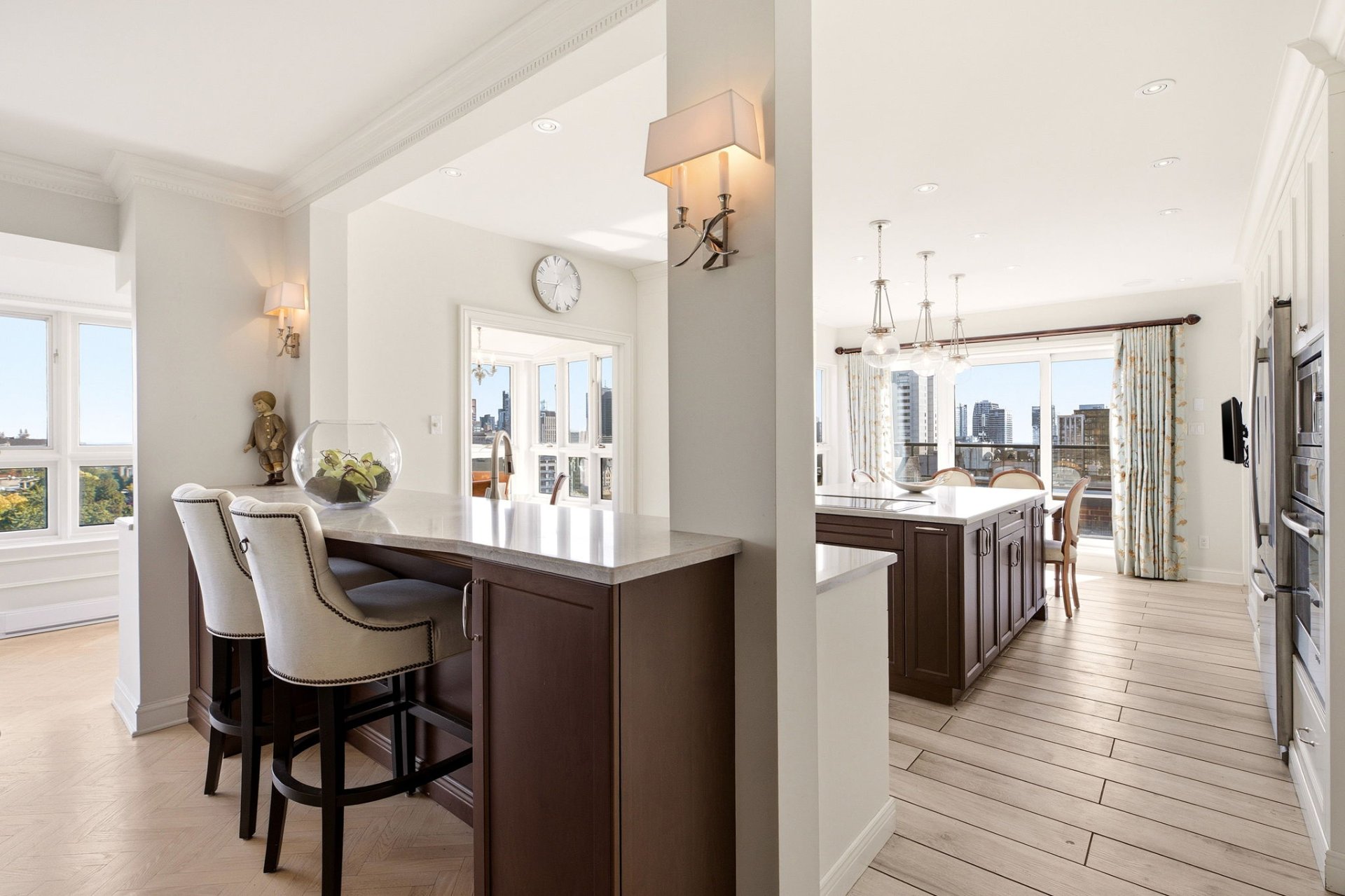 Kitchen – 1515, Av. du Docteur-Penfield, apt. 1005