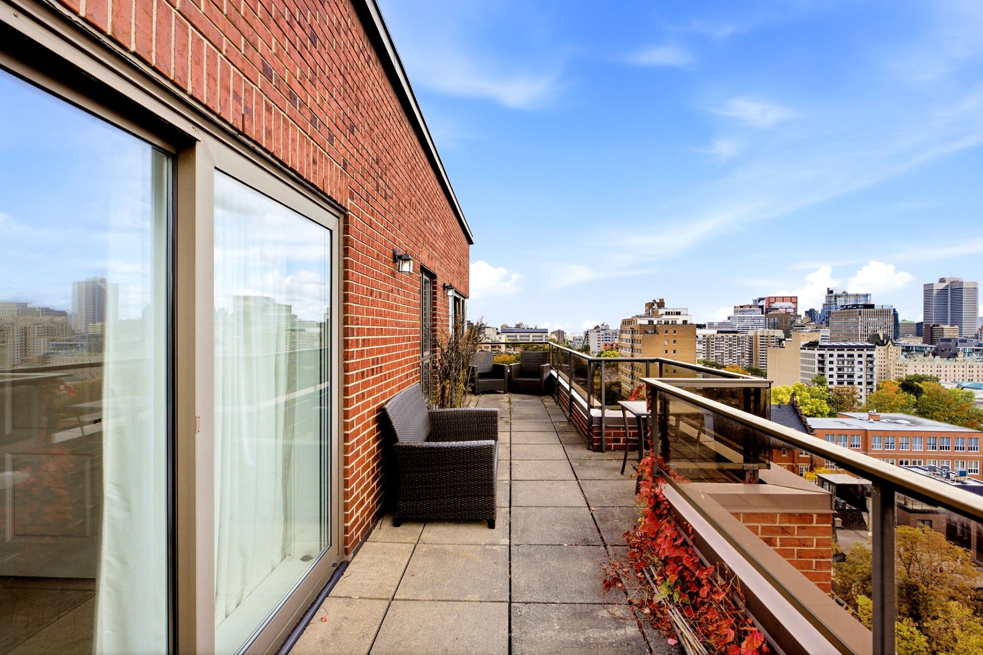 Balcony – 1515, Av. du Docteur-Penfield, apt. 1005