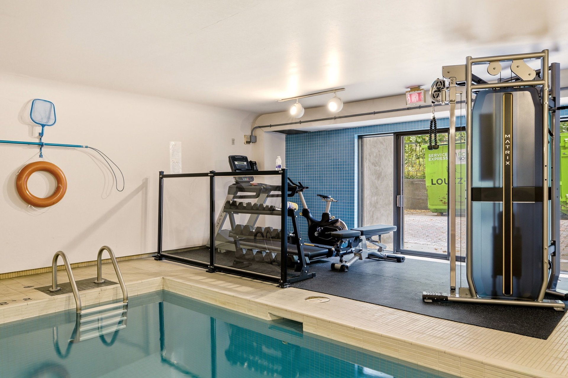 Exercise room – 1515, Av. du Docteur-Penfield, apt. 1005