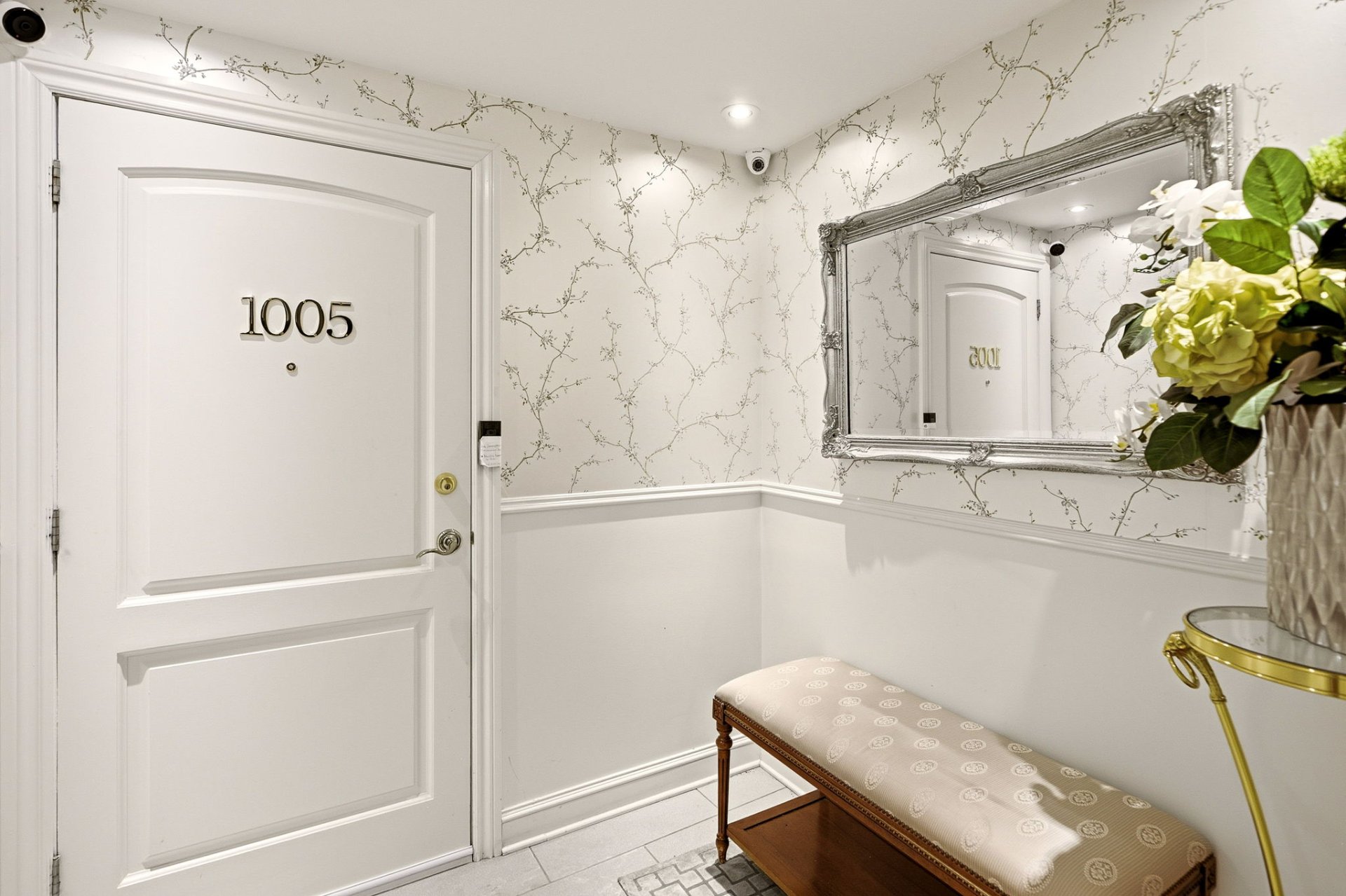 Hall – 1515, Av. du Docteur-Penfield, apt. 1005