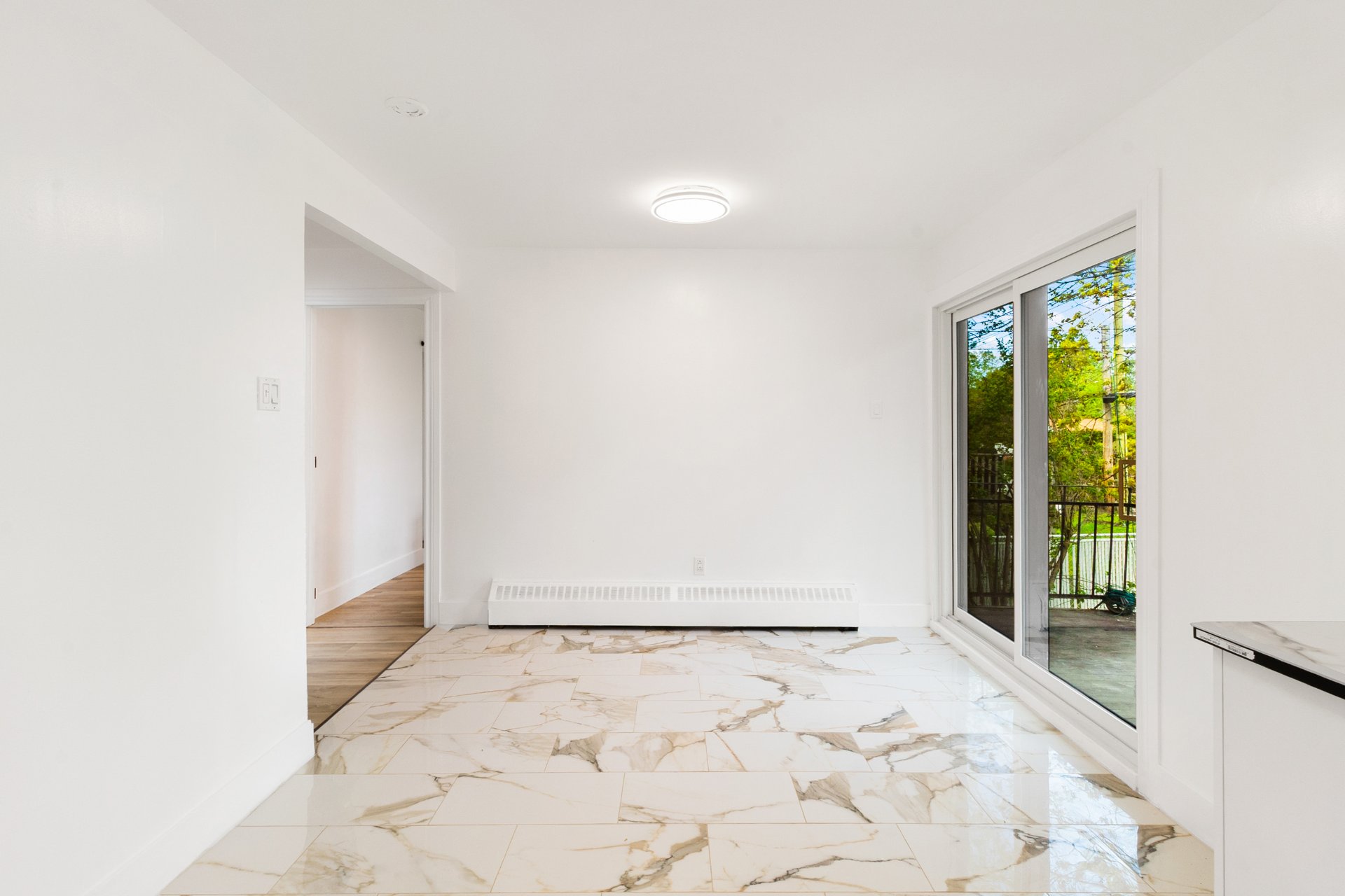 Condo — 10