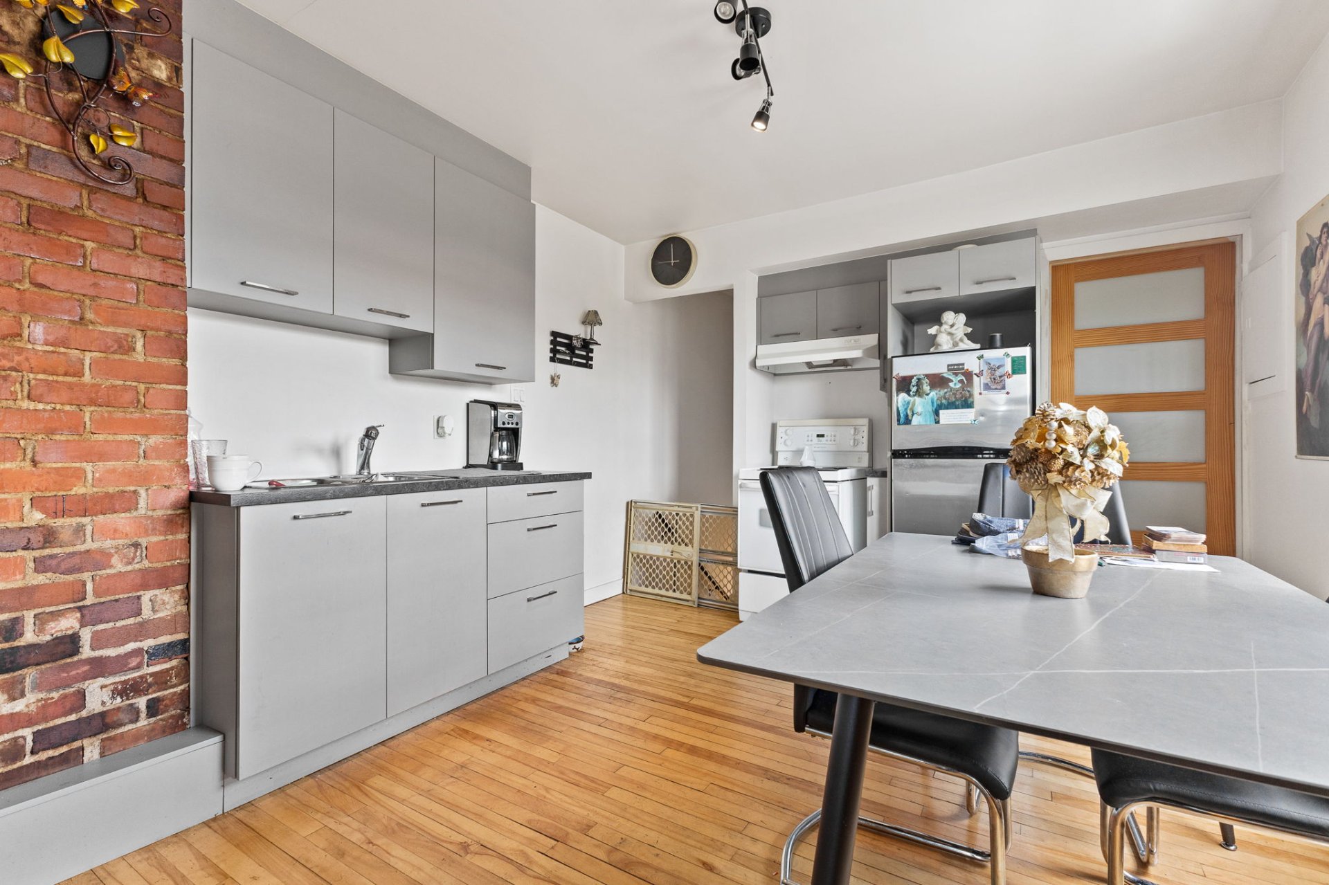 112 Rue Notre-Dame, Saint-Jean-sur-Richelieu, QC, J3B1Z8