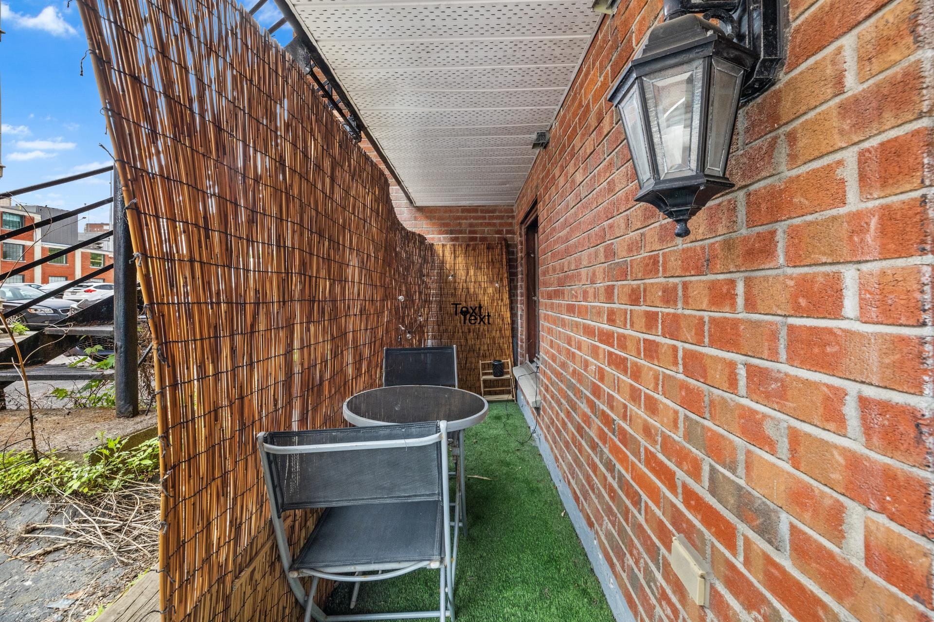 Patio – 1010, Rue Ste-Marguerite, apt. 1