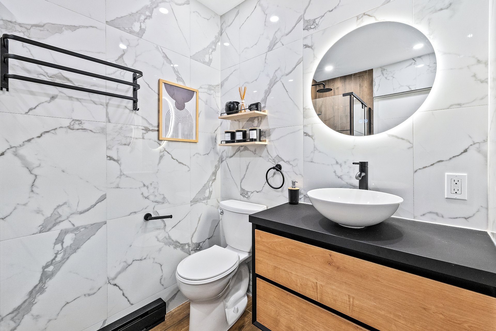 Ensuite bathroom – 1010, Rue Ste-Marguerite, apt. 1