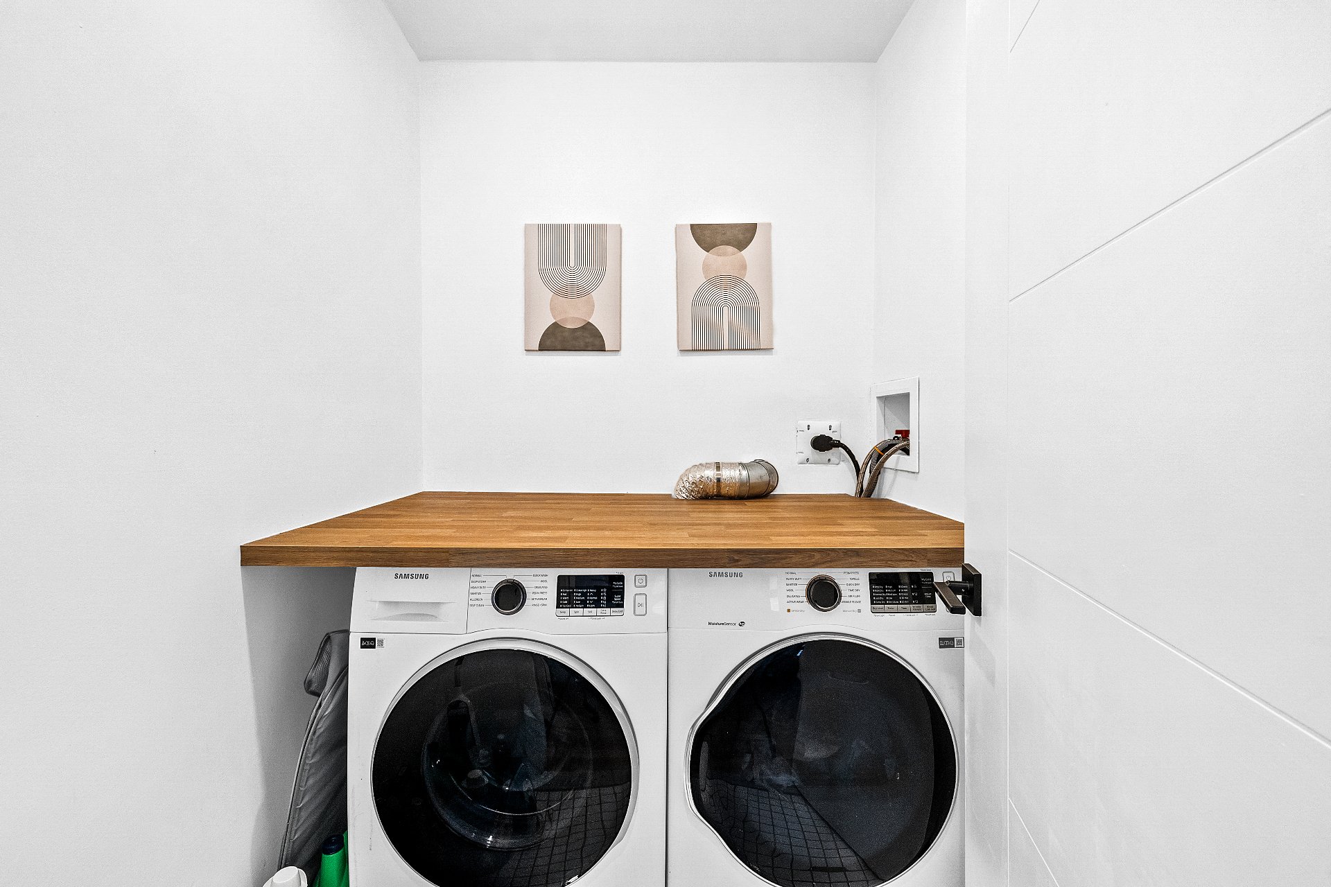 Laundry room – 1010, Rue Ste-Marguerite, apt. 1