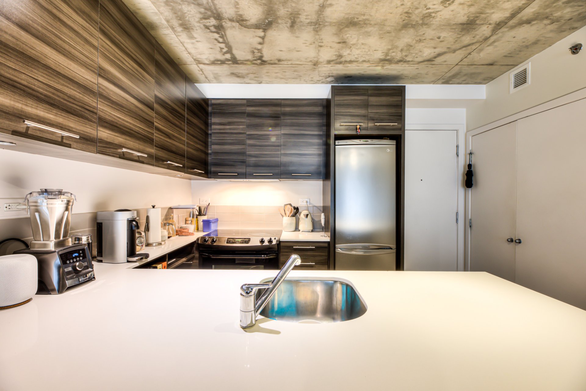 Condo — 9