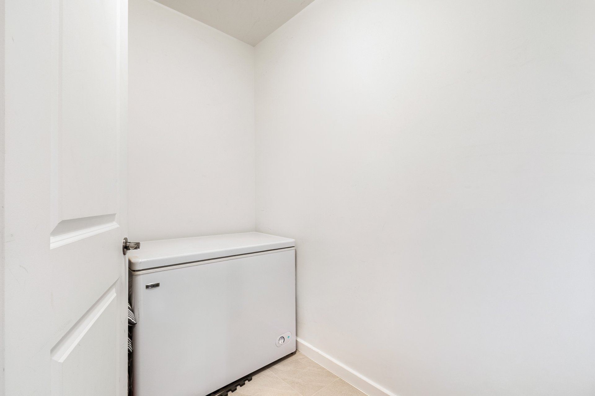Condo — 19