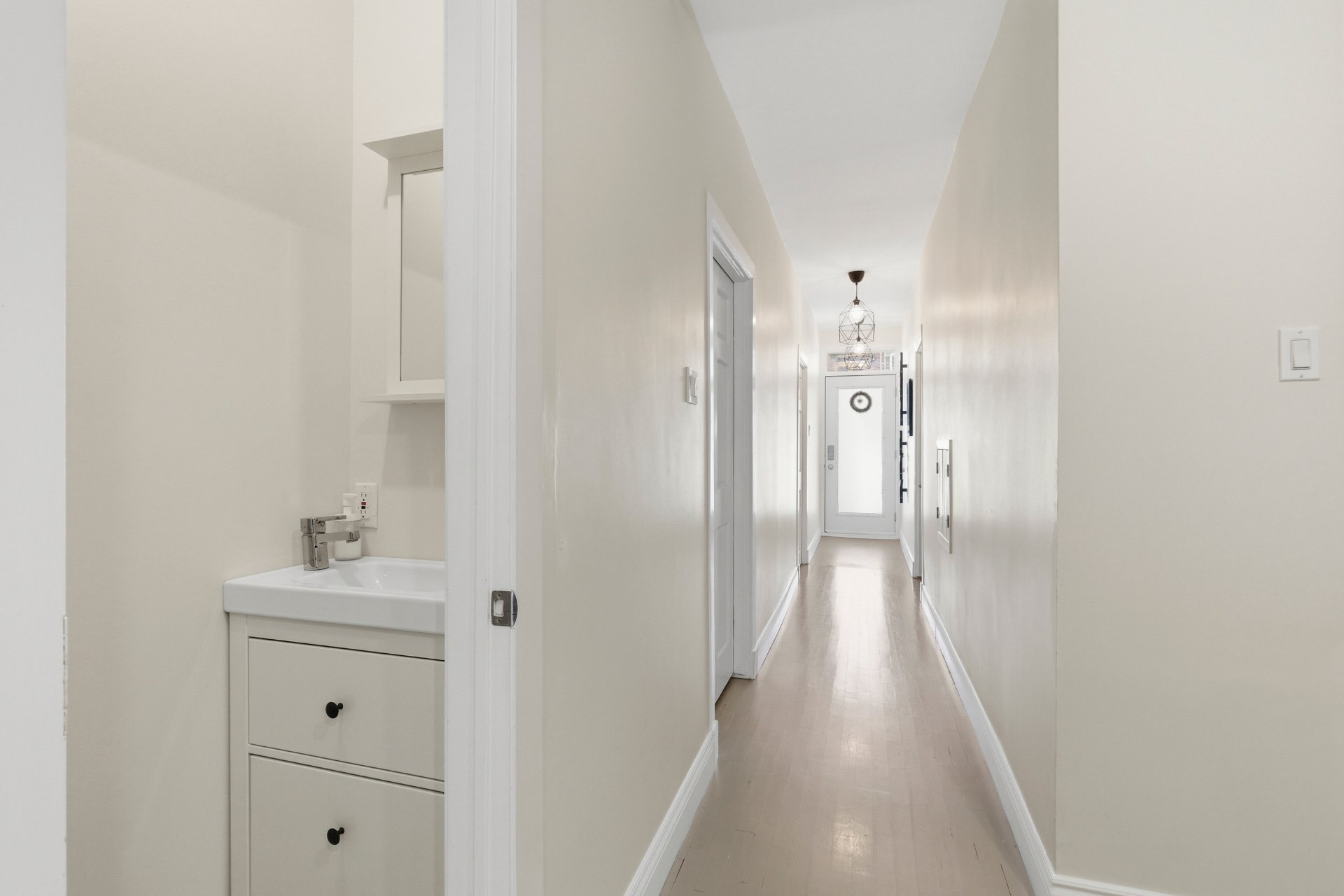 Triplex — 24