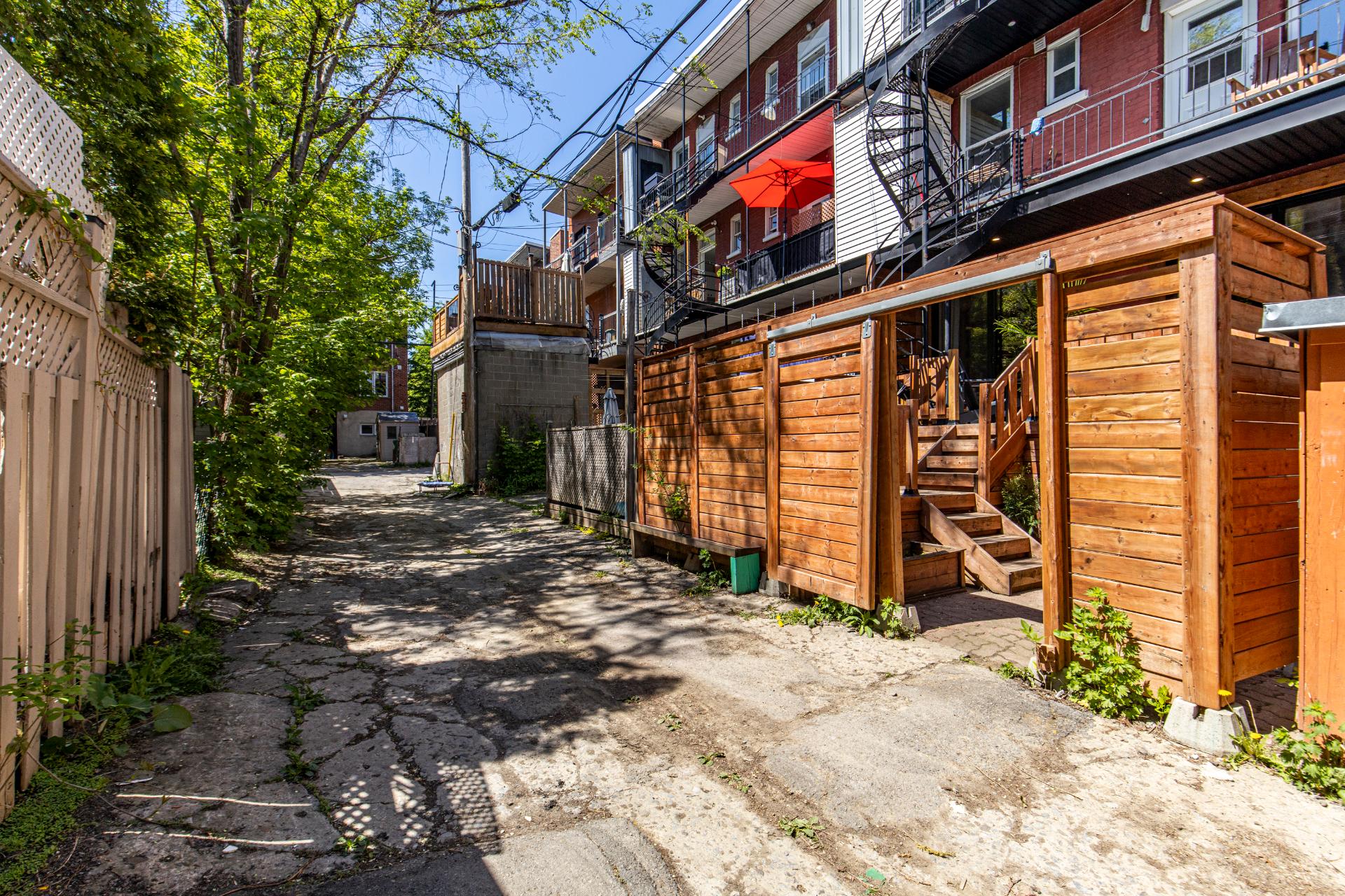 Triplex — 42