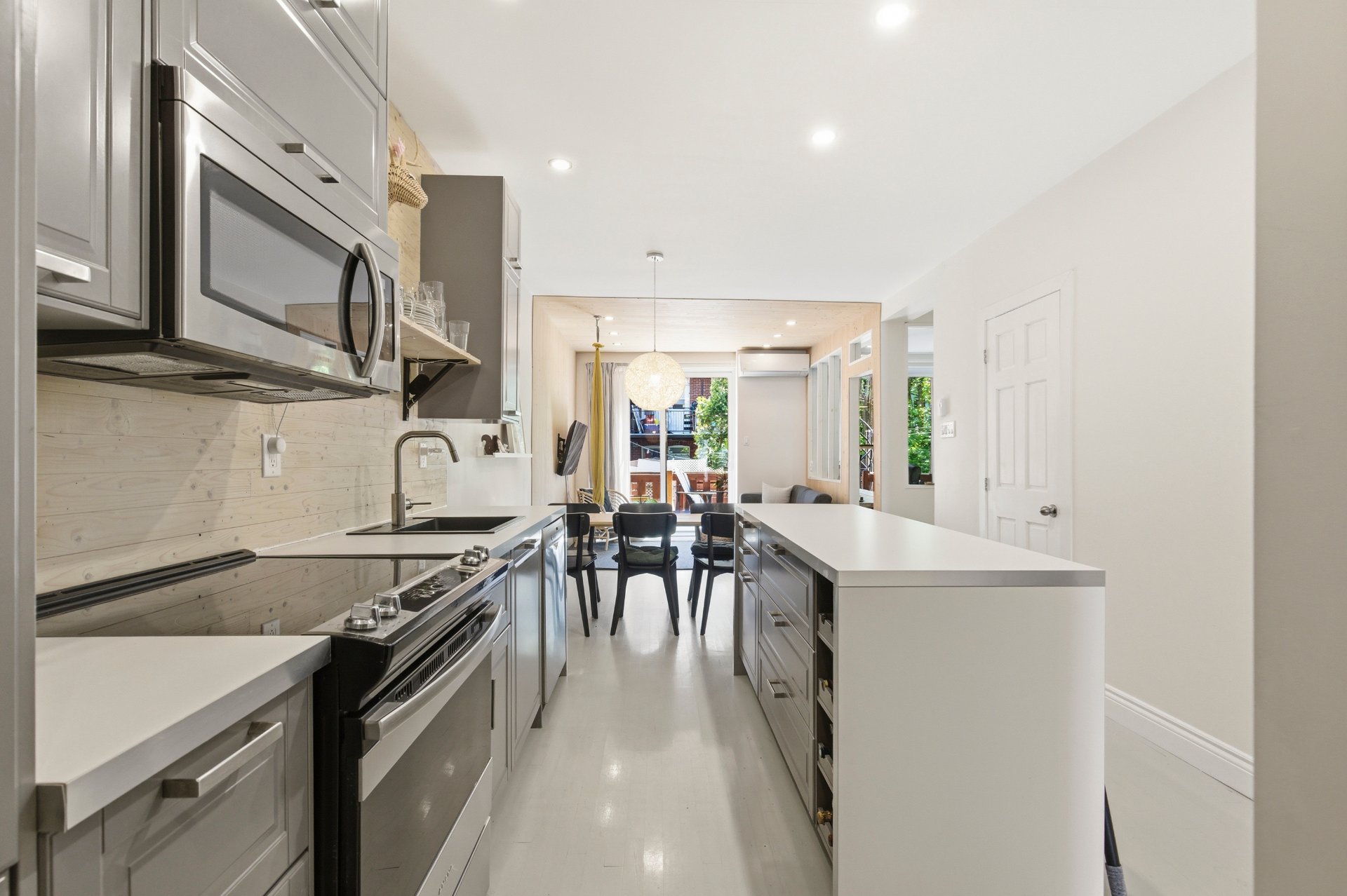 Triplex — 4