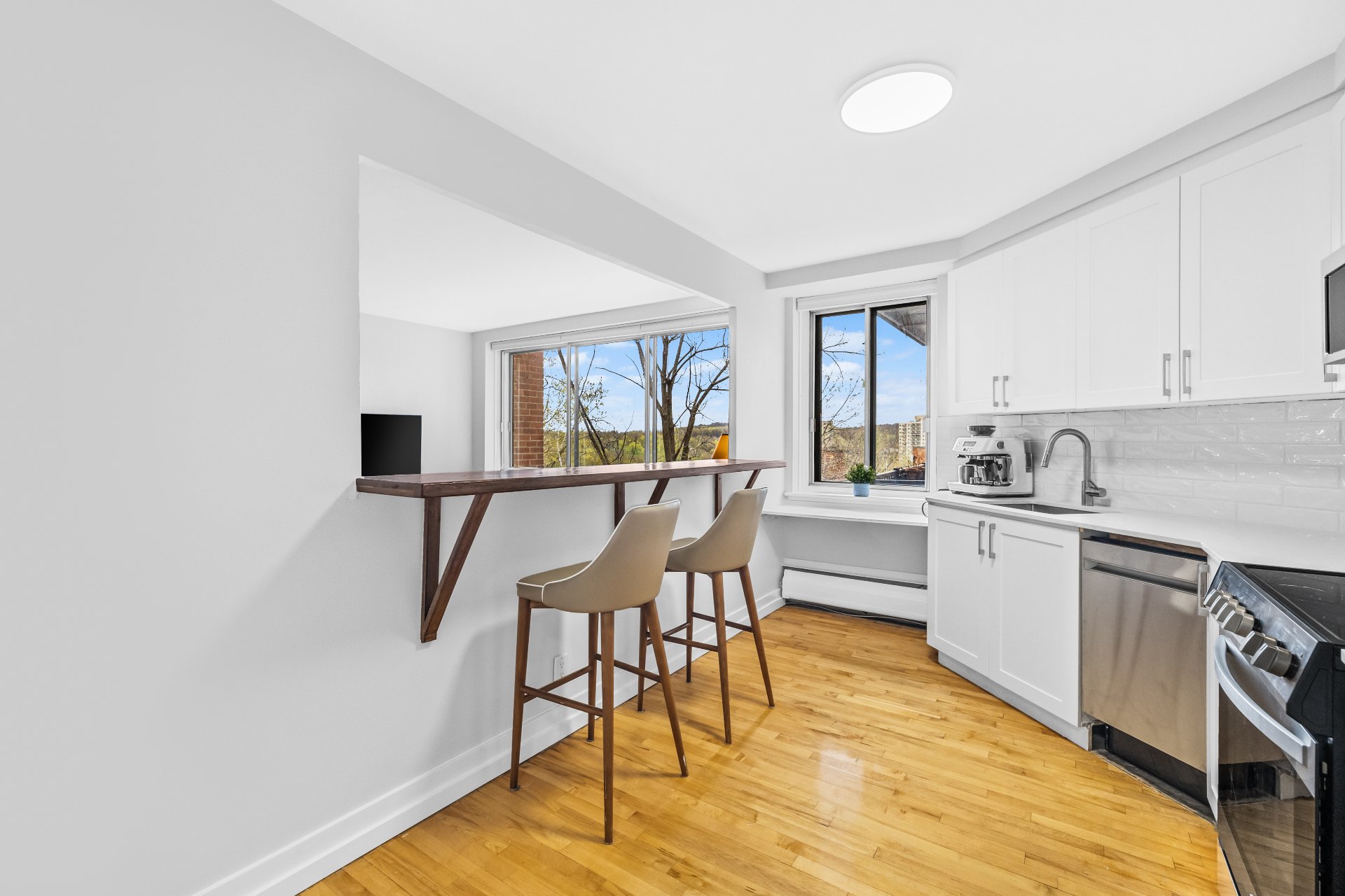 Kitchen – 3625, Av. Ridgewood, apt. 105