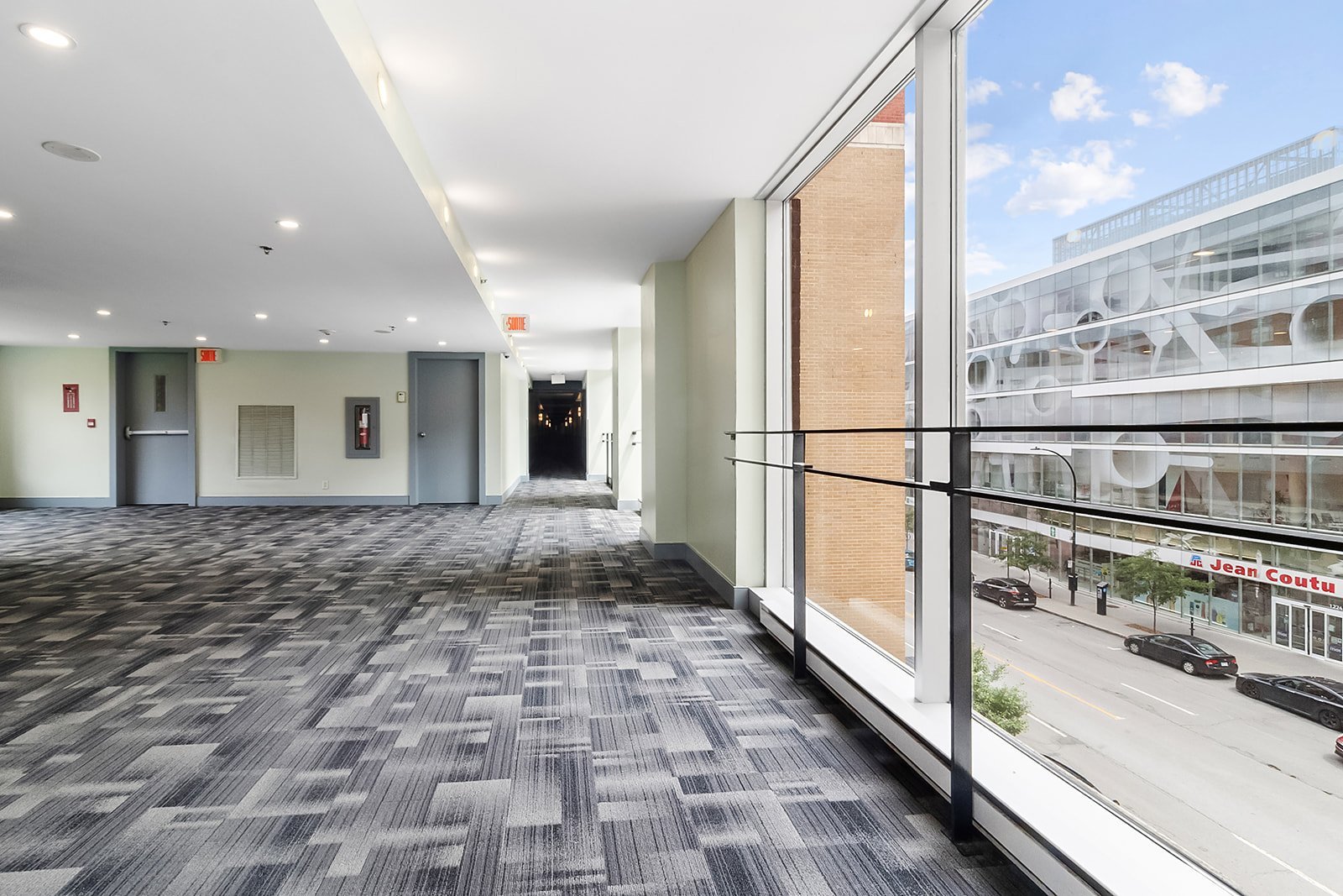Condo — 19