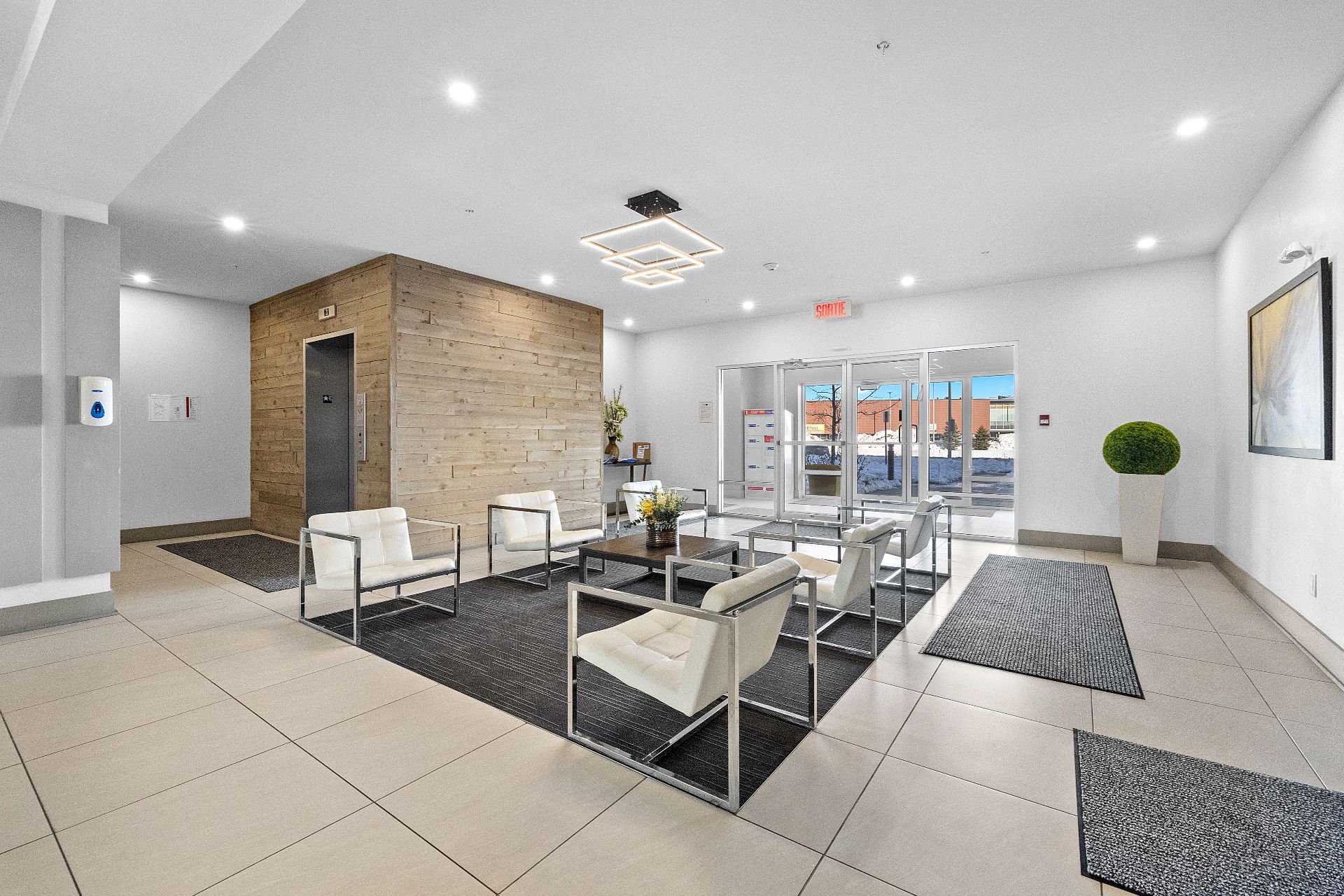 Condo — 18