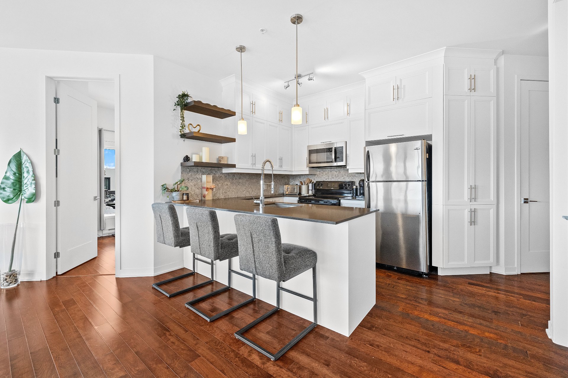 Condo — 4