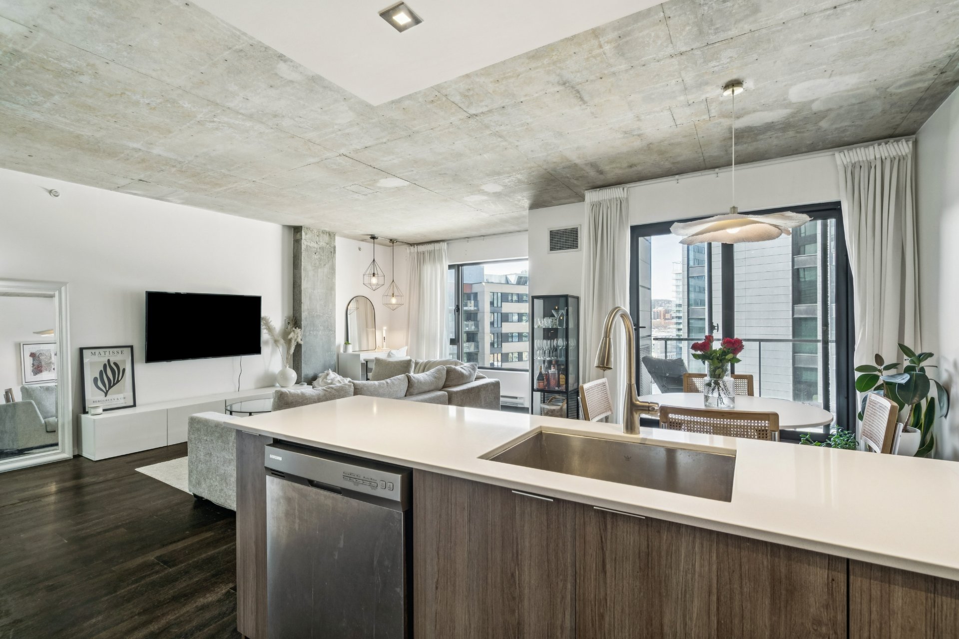 Cuisine – 1085, Rue Smith, app. 1204