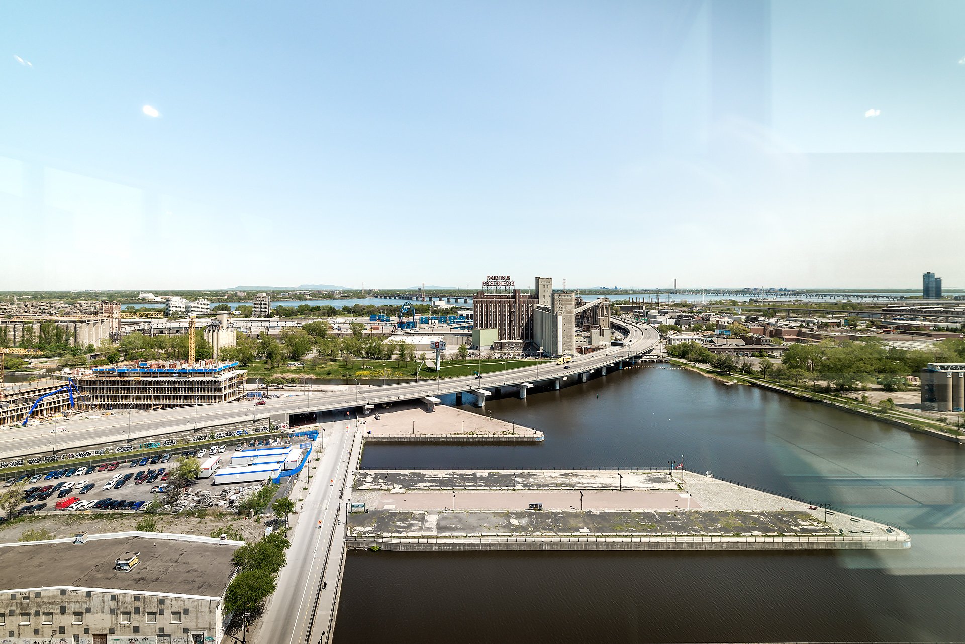 Vue – 1085, Rue Smith, app. 1204