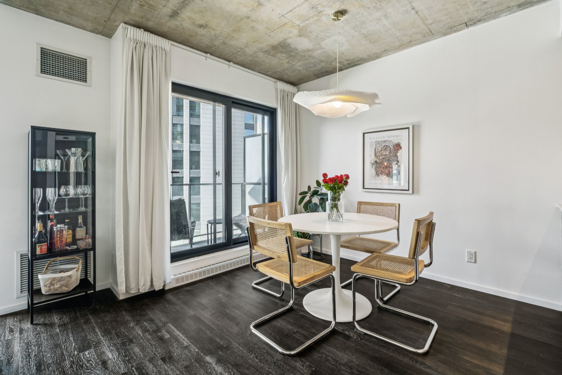Salle à manger – 1085, Rue Smith, app. 1204