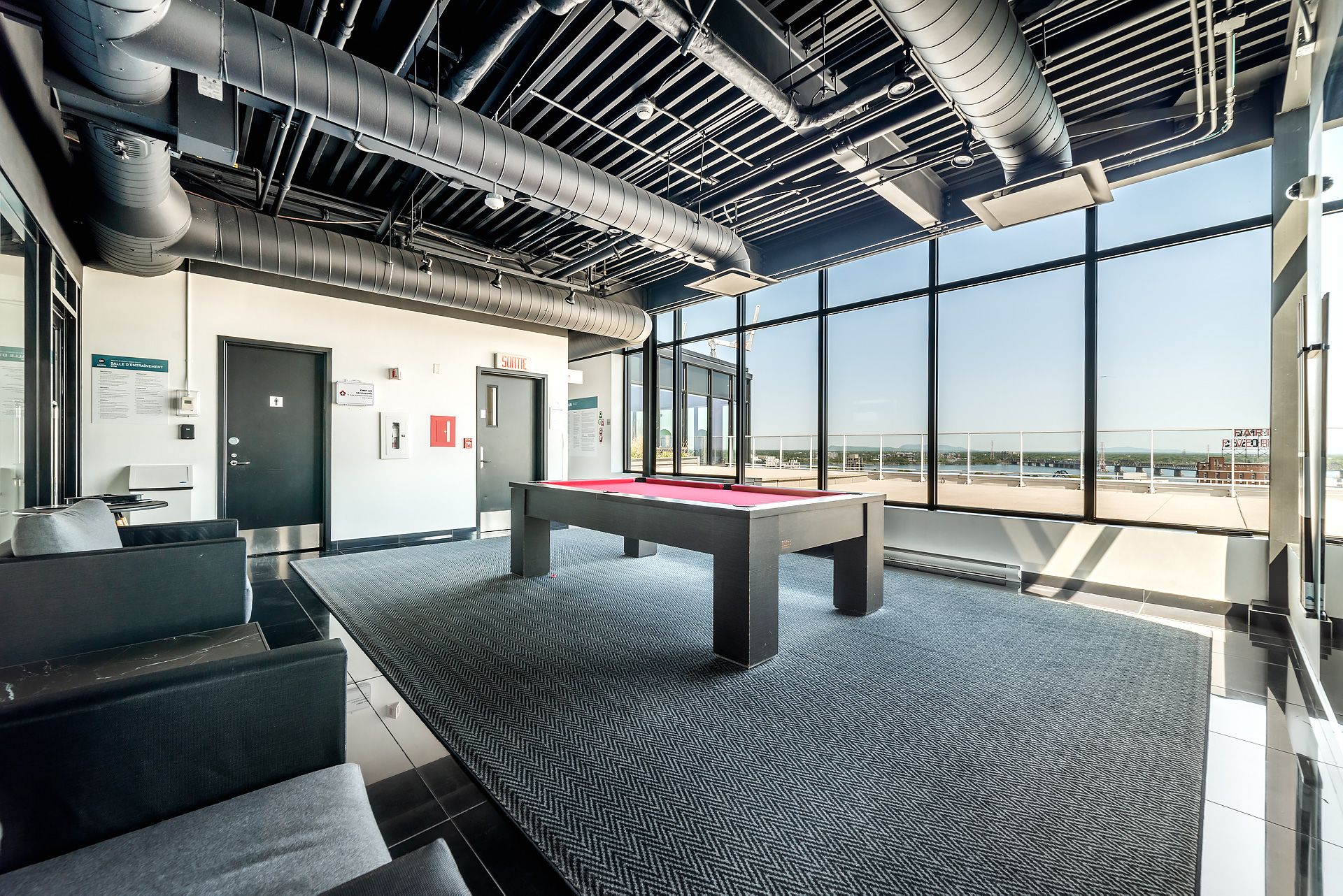 Salle de jeux – 1085, Rue Smith, app. 1204